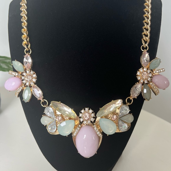 Gorgeous necklace - Picture 2 of 4